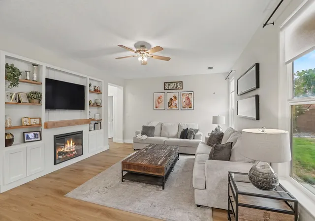 Photo 3 of Single family home for sale at 22 Monte Vista Dr Ne, Rio Rancho, NM 87124 | MLS# 1109604 | Listing updated on 2026-09-10