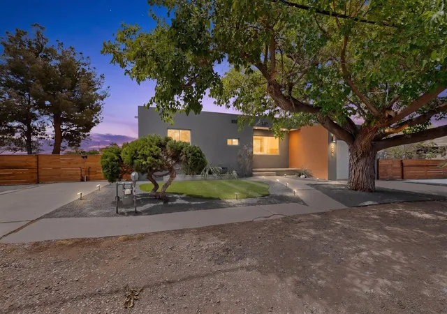 Photo 1 of Sale Pending at 206 Wayne Rd Nw, Albuquerque, NM 87114 | MLS# 1109611 | Listing updated on 2026-09-01