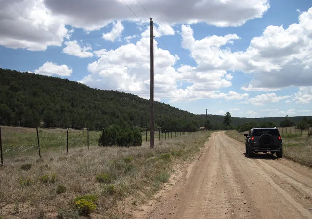 Photo 3 of Sale Pending at 40 Pleasant Valley Dr, Edgewood, NM 87015 | MLS# 1109614 | Listing updated on 2026-09-08