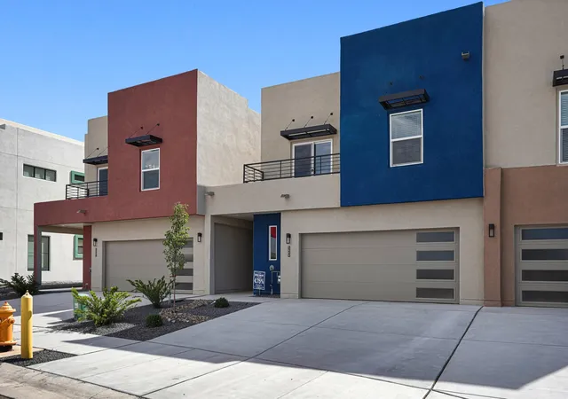 Photo 2 of Townhouse for sale at 4320 Wymont Cir Ne, Albuquerque, NM 87109 | MLS# 1109620 | Listing updated on 2026-09-18