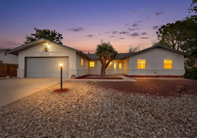 Photo 2 of Sale Pending at 4005 Torrey Pines Rd Se, Rio Rancho, NM 87124 | MLS# 1109629 | Listing updated on 2026-09-15