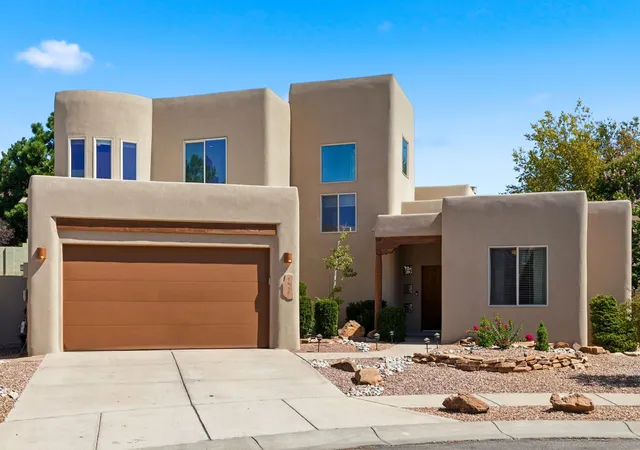 Photo 1 of Single family home for sale at 8927 Helmick Pl Ne, Albuquerque, NM 87122 | MLS# 1109632 | Listing updated on 2026-09-10