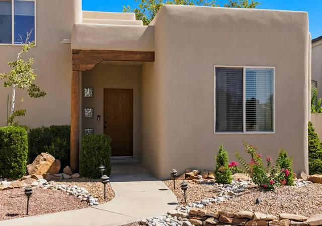 Photo 2 of Single family home for sale at 8927 Helmick Pl Ne, Albuquerque, NM 87122 | MLS# 1109632 | Listing updated on 2026-09-10