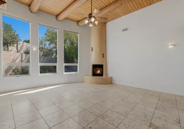 Photo 3 of Single family home for sale at 8927 Helmick Pl Ne, Albuquerque, NM 87122 | MLS# 1109632 | Listing updated on 2026-09-10