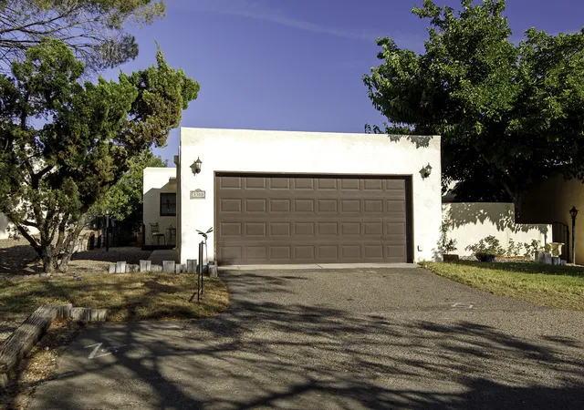 Photo 3 of Townhouse for sale at 3300 Saint Andrews Dr Se, Rio Rancho, NM 87124 | MLS# 1109633 | Listing updated on 2026-09-11