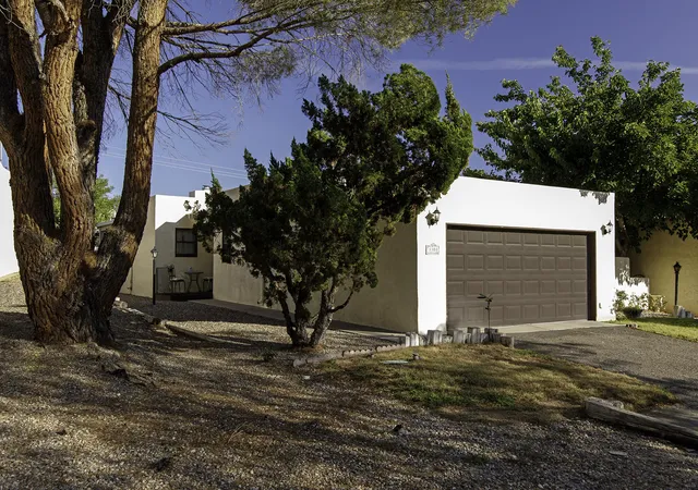 Photo 3 of Townhouse for sale at 3300 Saint Andrews Dr Se, Rio Rancho, NM 87124 | MLS# 1109633 | Listing updated on 2026-10-05