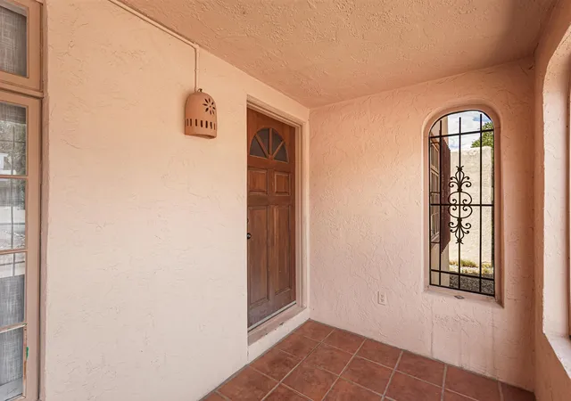 Photo 2 of Single family home for sale at 313 Carlisle Blvd Se, Albuquerque, NM 87106 | MLS# 1109641 | Listing updated on 2026-10-05