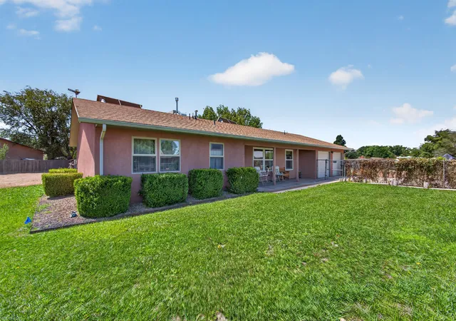 Photo 1 of Sale Pending at 2050 Murray Loop, Bosque Farms, NM 87068 | MLS# 1109645 | Listing updated on 2026-09-06