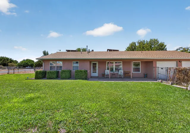 Photo 3 of Sale Pending at 2050 Murray Loop, Bosque Farms, NM 87068 | MLS# 1109645 | Listing updated on 2026-09-06