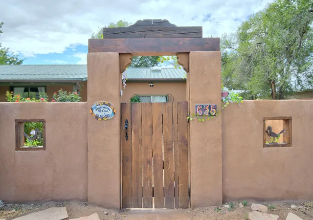 Photo 1 of Single family home for sale at 635 Esperanza Dr, Bosque Farms, NM 87068 | MLS# 1109693 | Listing updated on 2026-09-10