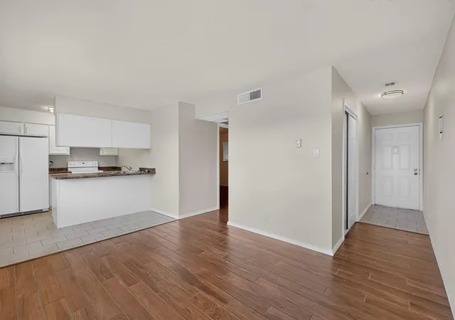Photo 3 of Condo for sale at 4200 Montgomery Blvd Ne #124, Albuquerque, NM 87109 | MLS# 1109715 | Listing updated on 2026-10-01