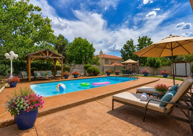 Photo 3 of Single family home for sale at 8800 Caminito Dr Ne, Albuquerque, NM 87111 | MLS# 1109720 | Listing updated on 2026-09-10