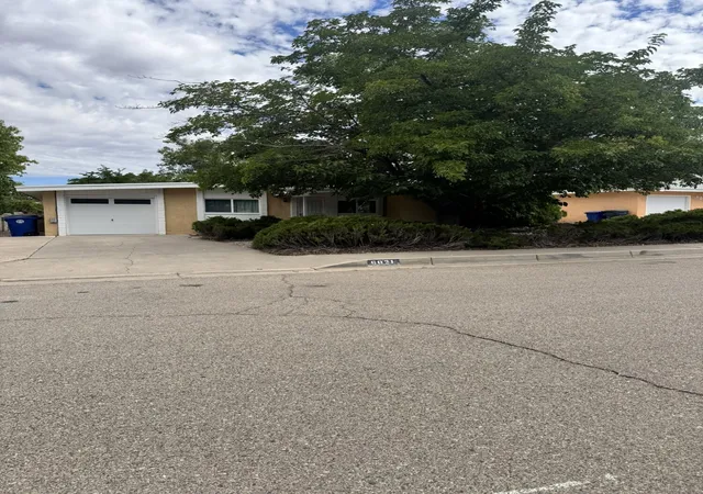 Photo 2 of Single family home for sale at 6021 Lejano Ave Ne, Albuquerque, NM 87109 | MLS# 1109737 | Listing updated on 2026-09-07