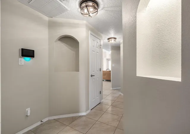 Photo 4 of Single family home for sale at 6520 Desert Spirit Rd Nw, Albuquerque, NM 87114 | MLS# 1109752 | Listing updated on 2026-10-28