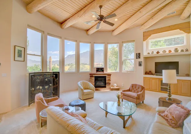 Photo 4 of Single family home for sale at 6624 High Ridge Pl Ne, Albuquerque, NM 87111 | MLS# 1109784 | Listing updated on 2026-09-29