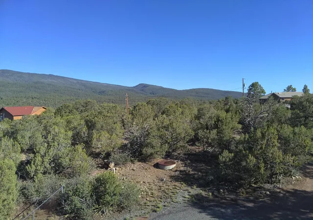 Photo 1 of Sale Pending at 5 Mulberry Loop, Cedar Crest, NM 87008 | MLS# 1109786 | Listing updated on 2026-08-31