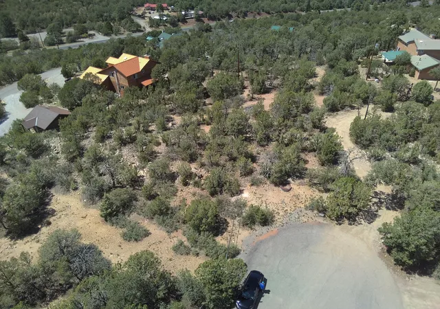 Photo 4 of Sale Pending at 5 Mulberry Loop, Cedar Crest, NM 87008 | MLS# 1109786 | Listing updated on 2026-08-31