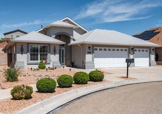 Photo 1 of Sale Pending at 1260 Blanca Ave Nw, Los Lunas, NM 87031 | MLS# 1109792 | Listing updated on 2026-09-17