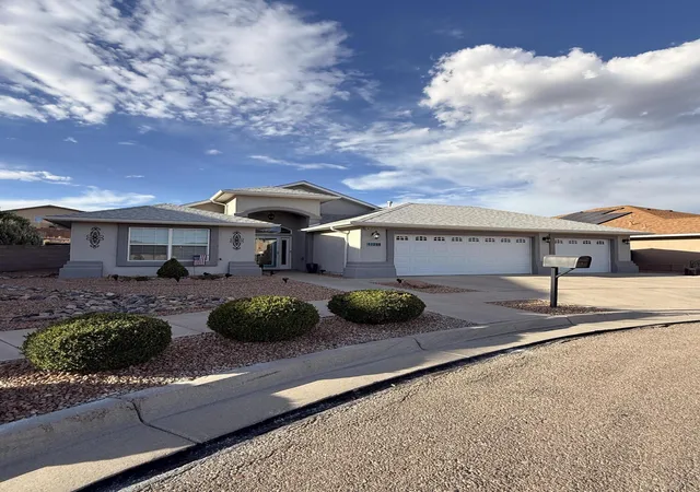 Photo 3 of Sale Pending at 1260 Blanca Ave Nw, Los Lunas, NM 87031 | MLS# 1109792 | Listing updated on 2026-09-17
