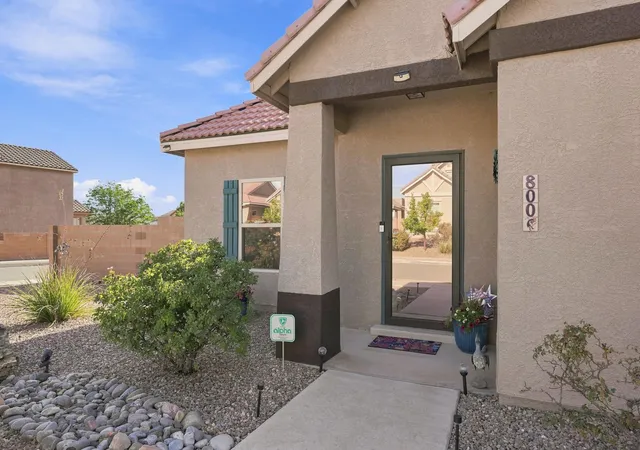 Photo 3 of Sale Pending at 800 Palo Duro Dr, Bernalillo, NM 87004 | MLS# 1109801 | Listing updated on 2026-09-01