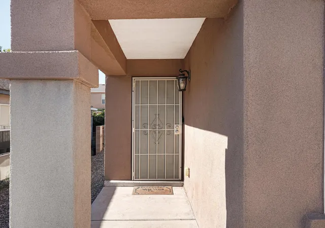 Photo 3 of Sale Pending at 8908 Hatteras Pl Nw, Albuquerque, NM 87121 | MLS# 1109755 | Listing updated on 2026-10-06