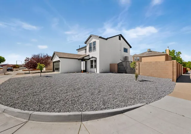 Photo 2 of Single family home for sale at 6901 Zinnia Pl Nw, Albuquerque, NM 87121 | MLS# 1109808 | Listing updated on 2026-09-09