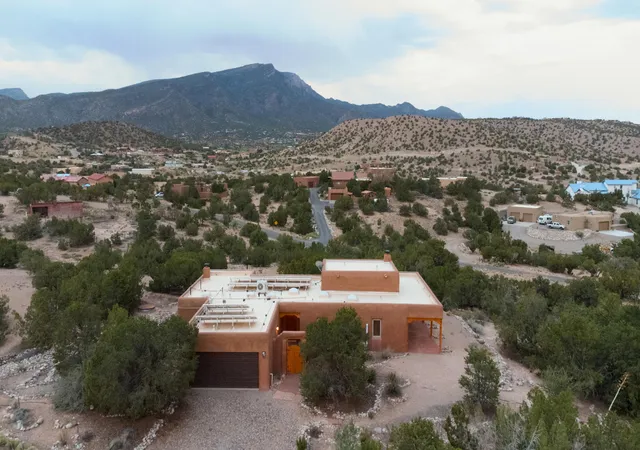 Photo 4 of Sale Pending at 6 Atole Wy, Placitas, NM 87043 | MLS# 1109813 | Listing updated on 2026-09-27