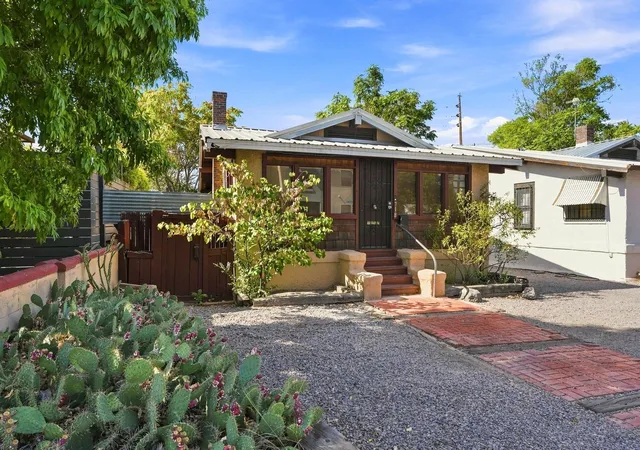 Photo 3 of Single family home for sale at 718 Coal Ave Sw, Albuquerque, NM 87102 | MLS# 1109811 | Listing updated on 2026-09-03