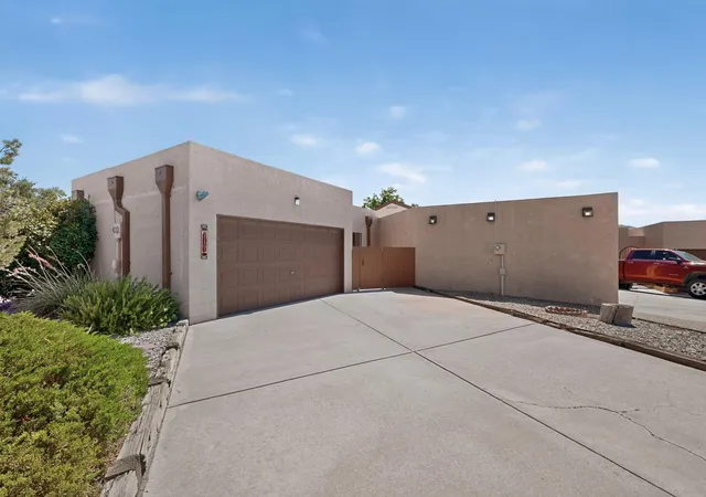 Photo 3 of Sale Pending at 1101 Calle Del Valle Pl, Rio Communities, NM 87002 | MLS# 1109830 | Listing updated on 2026-09-05