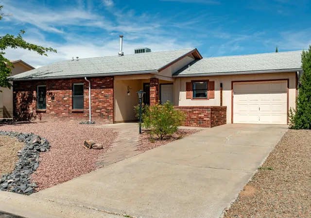 Photo 2 of Sale Pending at 822 Buckboard Rd Se, Rio Rancho, NM 87124 | MLS# 1109834 | Listing updated on 2026-09-30