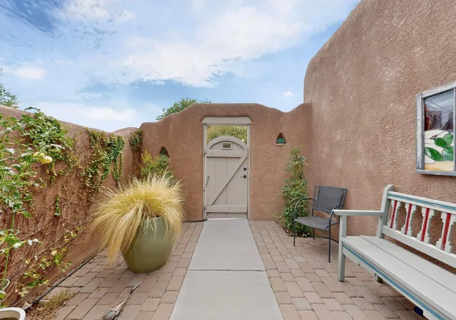 Photo 3 of Sale Pending at 6603 Las Casitas Ct Nw, Los Ranchos, NM 87107 | MLS# 1109853 | Listing updated on 2026-09-02