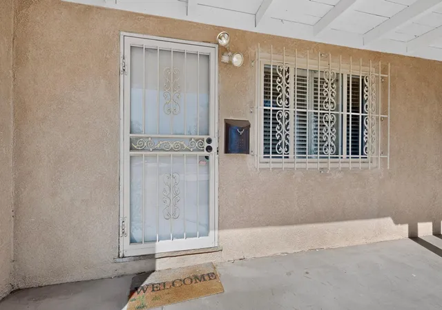 Photo 4 of Sale Pending at 825 Dakota St Se, Albuquerque, NM 87108 | MLS# 1109857 | Listing updated on 2026-09-09