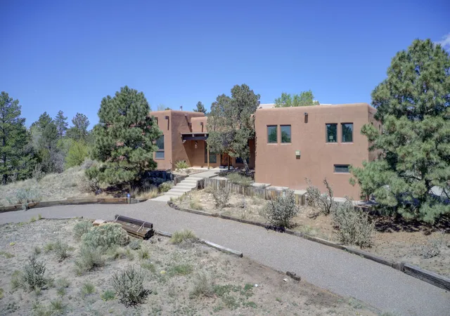Photo 3 of Sale Pending at 1219 Rockrose Rd Ne, Albuquerque, NM 87122 | MLS# 1109866 | Listing updated on 2026-08-31