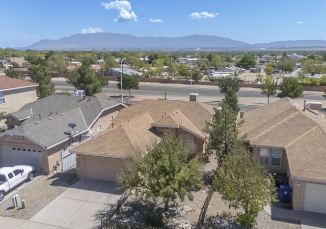 Photo 2 of Sale Pending at 2764 Jesse James Dr Sw, Albuquerque, NM 87121 | MLS# 1109927 | Listing updated on 2026-09-21