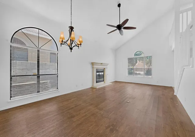 Photo 3 of Townhouse for sale at 10701 Malaguena Ln Ne, Albuquerque, NM 87111 | MLS# 1109929 | Listing updated on 2026-09-10