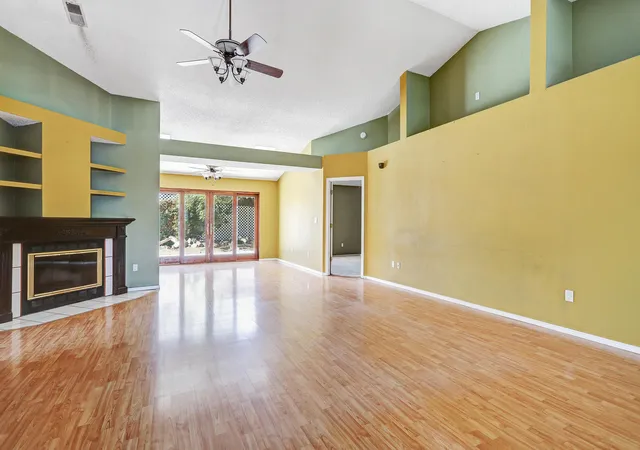 Photo 3 of Sale Pending at 5305 Tamariz Dr Nw, Albuquerque, NM 87120 | MLS# 1109933 | Listing updated on 2026-08-31