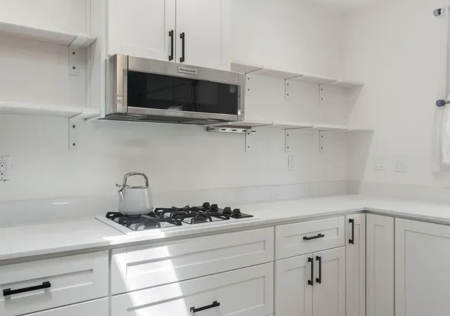 Photo 3 of Sale Pending at 3904 Camino De La Sierra Ne, Albuquerque, NM 87111 | MLS# 1109939 | Listing updated on 2026-09-05