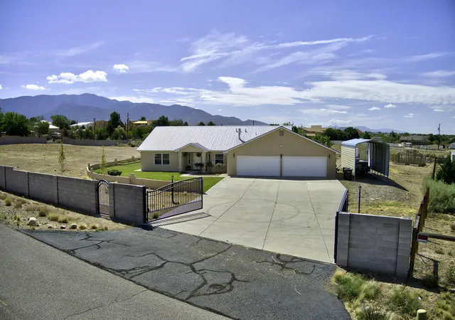 Photo 3 of Sale Pending at 9510 Signal Ave Ne, Albuquerque, NM 87122 | MLS# 1109954 | Listing updated on 2026-09-08