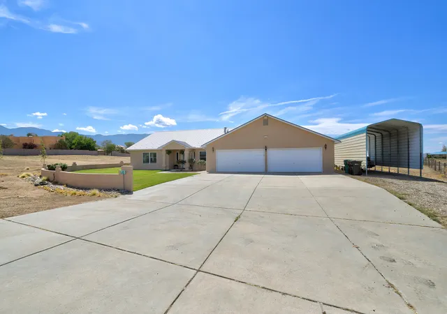 Photo 4 of Sale Pending at 9510 Signal Ave Ne, Albuquerque, NM 87122 | MLS# 1109954 | Listing updated on 2026-09-08