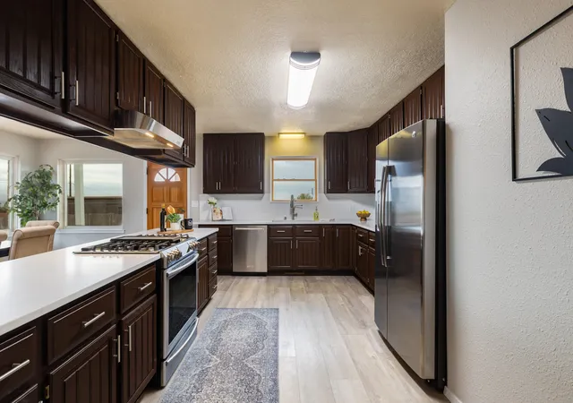 Photo 2 of Single family home for sale at 3104 14th Ave Se, Rio Rancho, NM 87124 | MLS# 1109953 | Listing updated on 2026-09-11