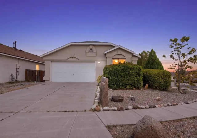 Photo 1 of Single family home for sale at 832 Shire St Sw, Albuquerque, NM 87121 | MLS# 1109976 | Listing updated on 2026-09-10