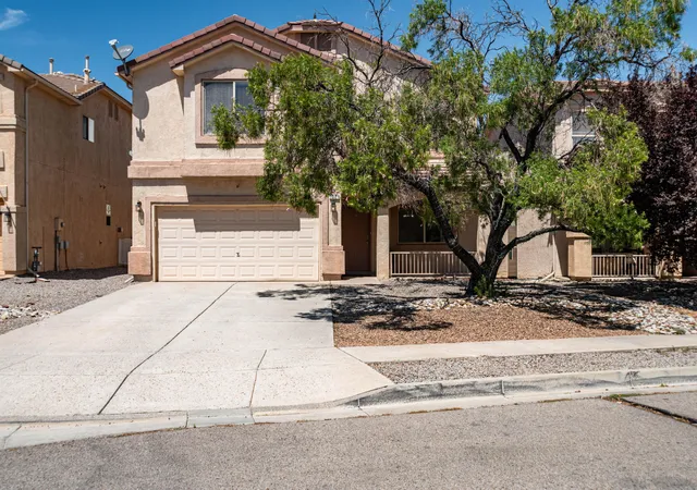 Photo 2 of Sale Pending at 1021 Toscana Dr Se, Rio Rancho, NM 87124 | MLS# 1109992 | Listing updated on 2026-09-29