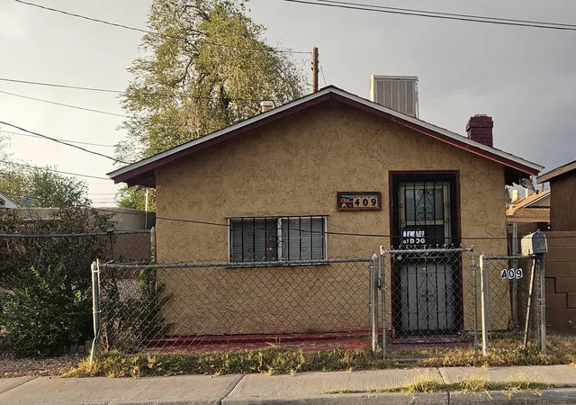 Photo 1 of Single family home for sale at 409 Prospect Ave Nw, Albuquerque, NM 87102 | MLS# 1109993 | Listing updated on 2026-09-11