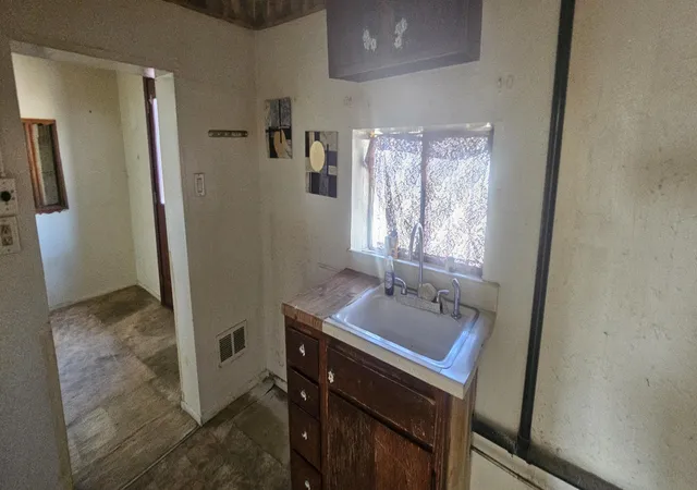 Photo 3 of Single family home for sale at 409 Prospect Ave Nw, Albuquerque, NM 87102 | MLS# 1109993 | Listing updated on 2026-09-11