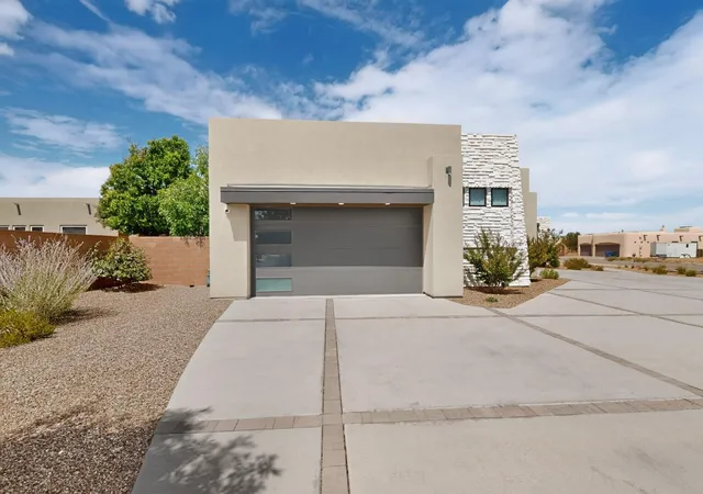 Photo 3 of Single family home for sale at 6201 Casa Blanca Dr Nw, Albuquerque, NM 87120 | MLS# 1110003 | Listing updated on 2026-09-03