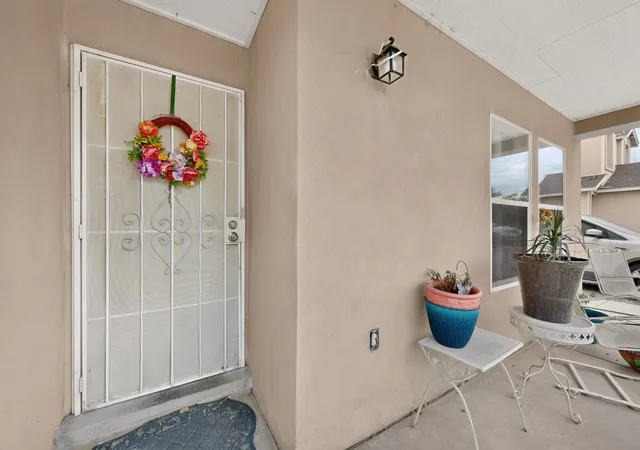 Photo 3 of Single family home for sale at 119 Colinas Ave Ne, Albuquerque, NM 87113 | MLS# 1110004 | Listing updated on 2026-09-24