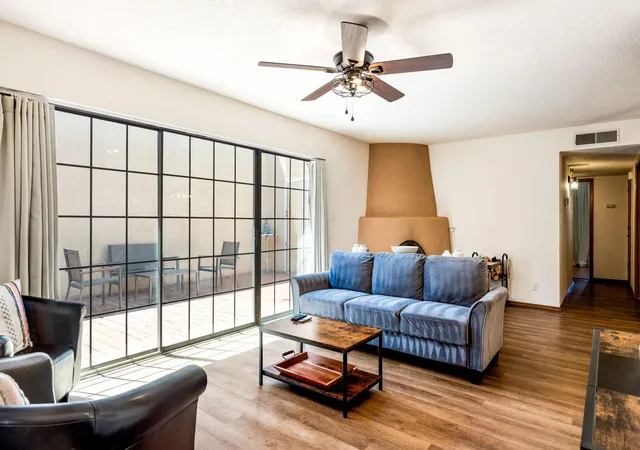 Photo 3 of Sale Pending at 515 Pennsylvania St Ne, Albuquerque, NM 87108 | MLS# 1110013 | Listing updated on 2026-09-08