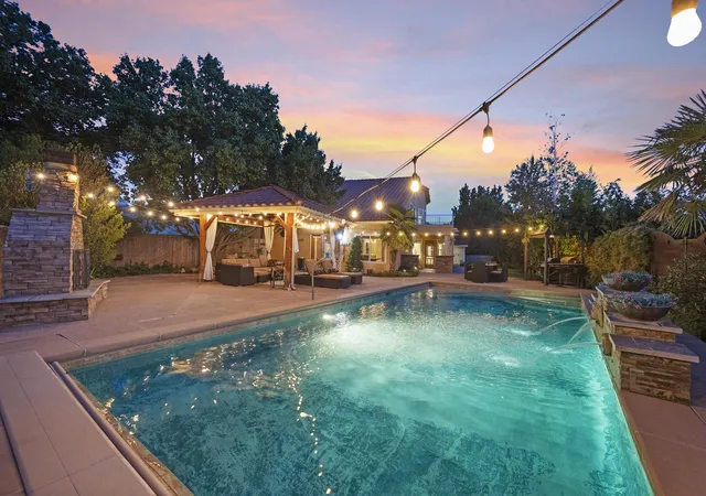 Photo 2 of Sale Pending at 9400 Allande Rd Ne, Albuquerque, NM 87109 | MLS# 1110021 | Listing updated on 2026-09-01