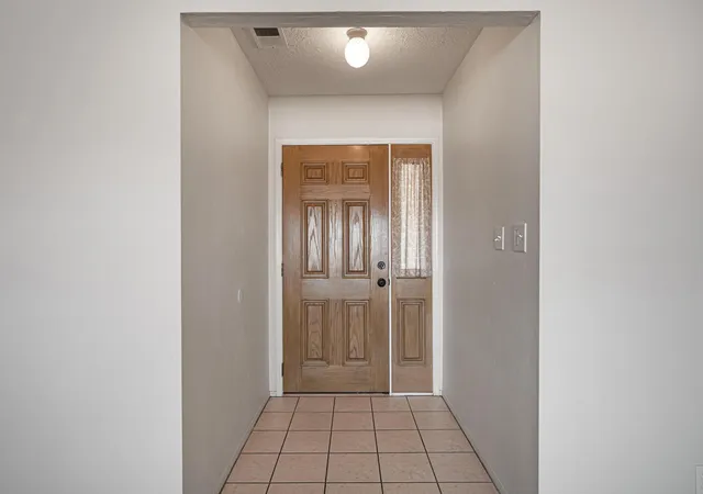 Photo 4 of Single family home for sale at 2566 Diamond Peak Dr Ne, Rio Rancho, NM 87144 | MLS# 1110025 | Listing updated on 2026-09-08