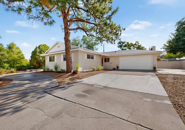 Photo 1 of Sale Pending at 3536 Colorado St Ne, Albuquerque, NM 87110 | MLS# 1110045 | Listing updated on 2026-08-31